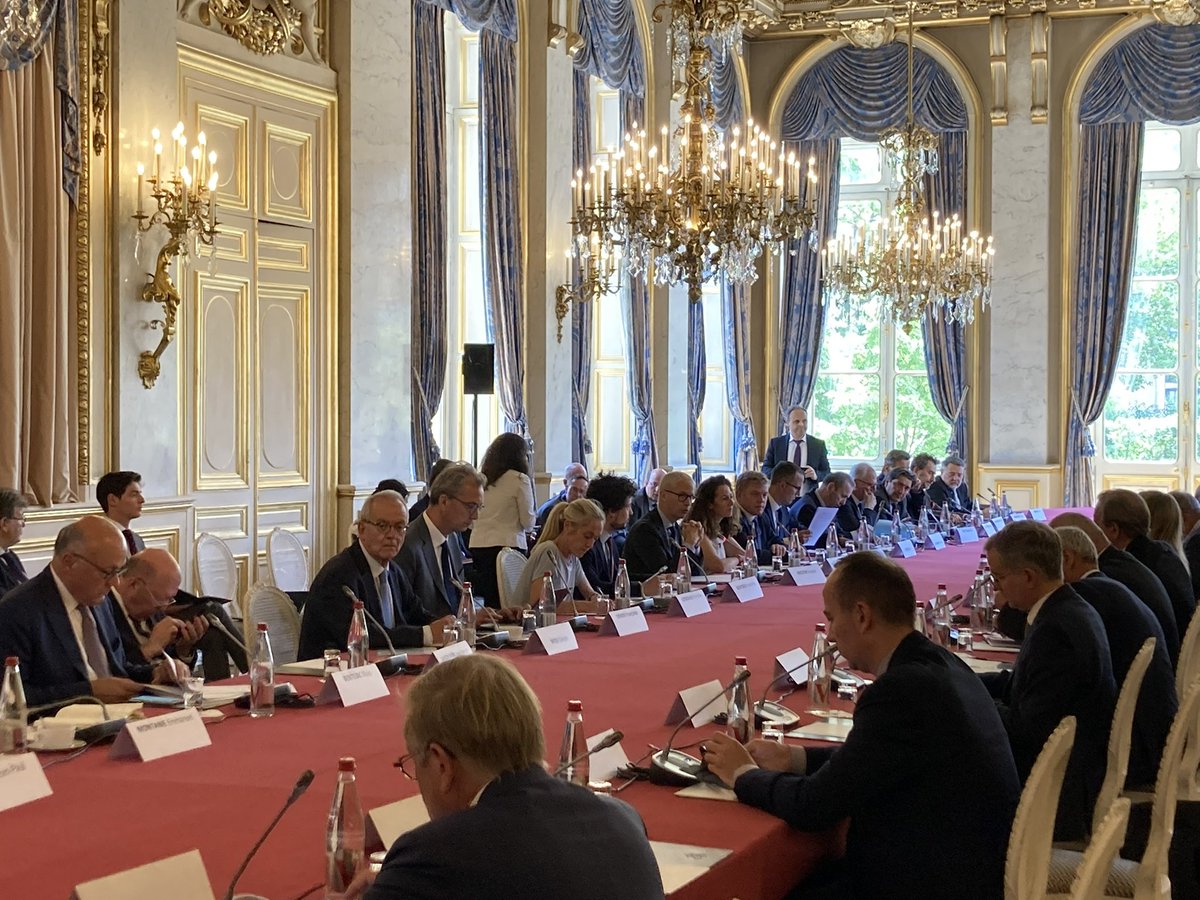 Conseil Stratégique de l’Export aujourd’hui avec le Ministre <a href="/franckriester/">Franck Riester</a>, les représentants de la #TFE, et les partenaires régionaux et privés.

Tous mobilisés pour lancer une nouvelle étape de la relance Export de la France ! #pouvoirspublics