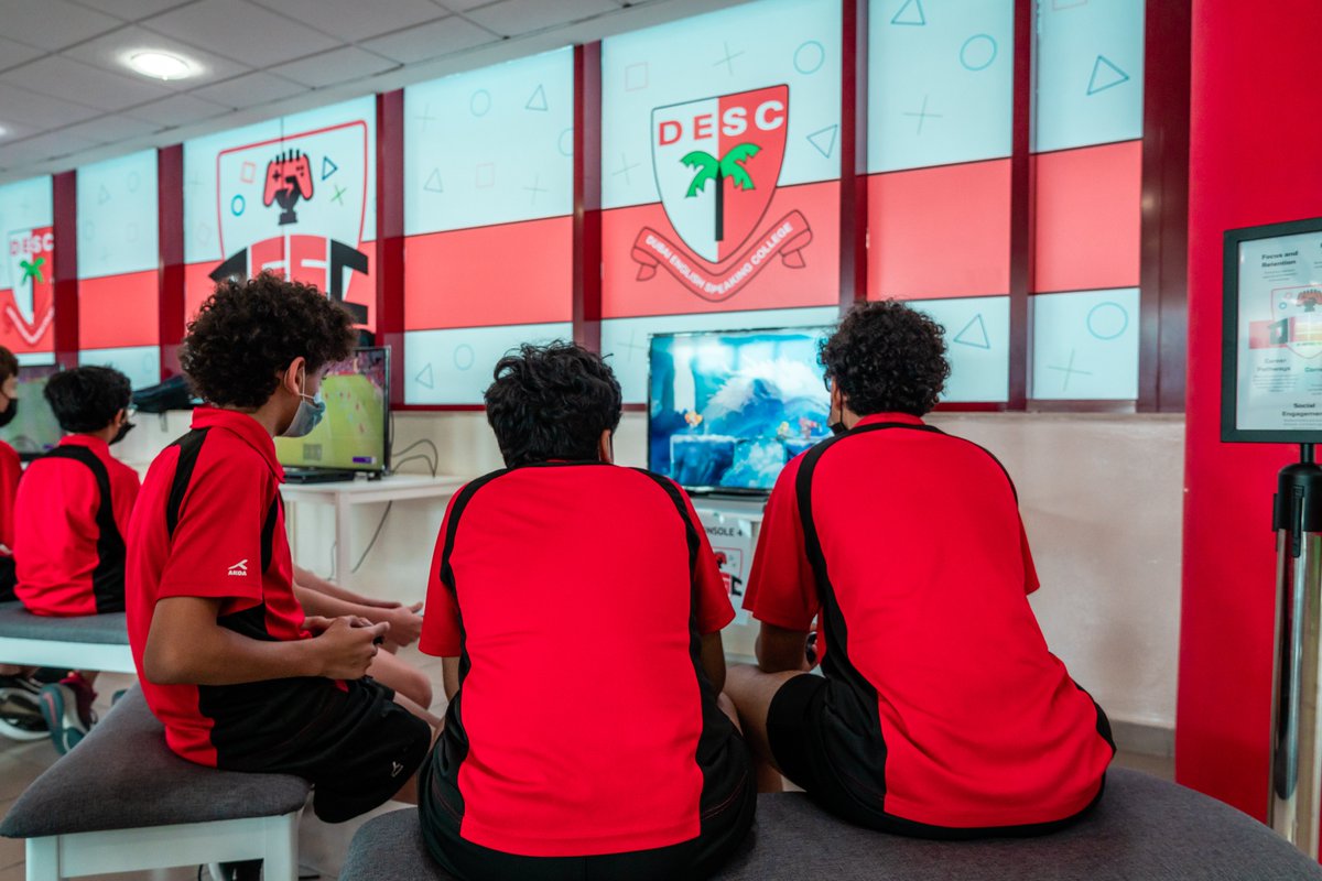 Our new Esports Hub has proven a popular edition this term, with students gaining the opportunity to collaborate, problem solve and enhance their communication skills through our ECA's and inter-house competitions. #DESCopportunity #GrowAtDESC @KHDA