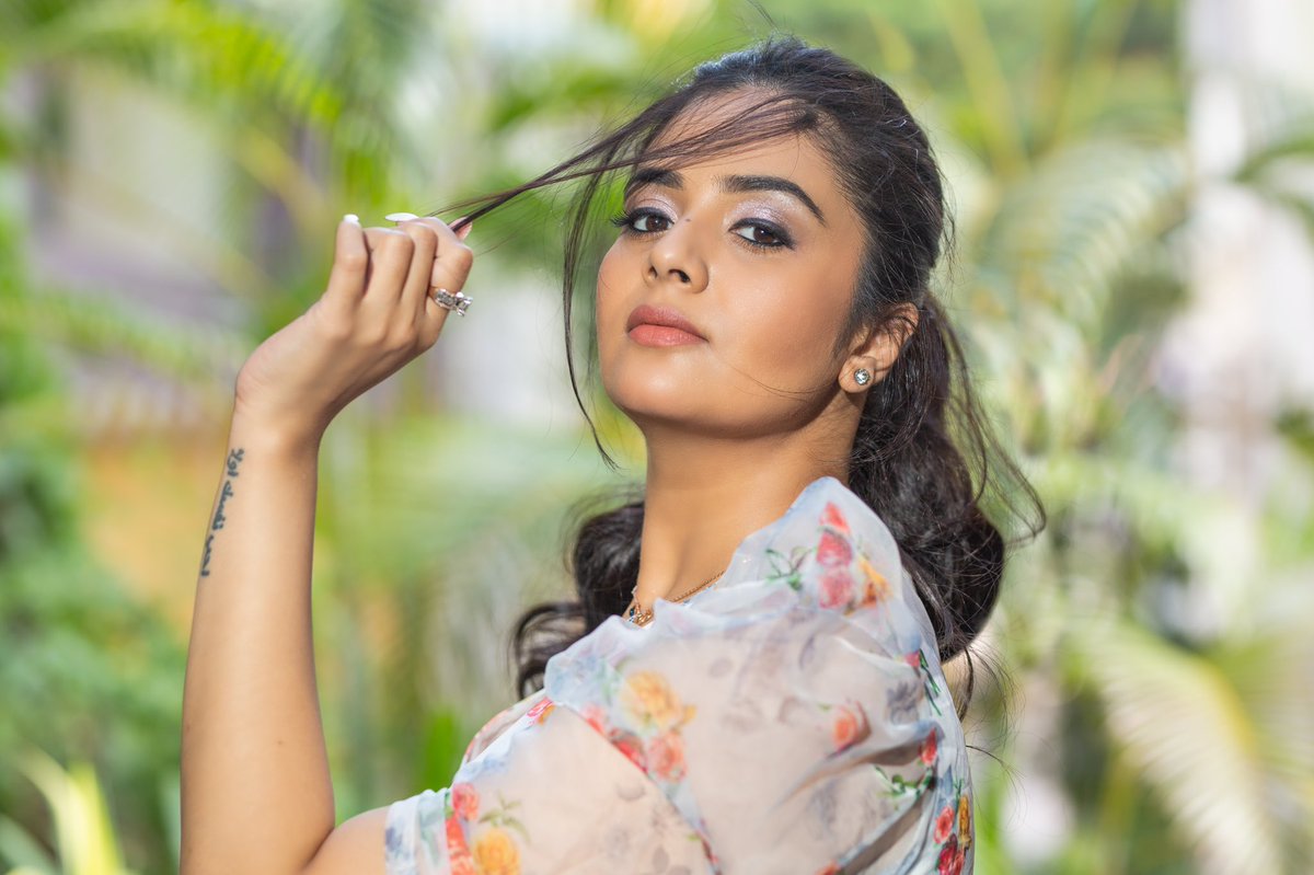 SreeMukhi tweet media