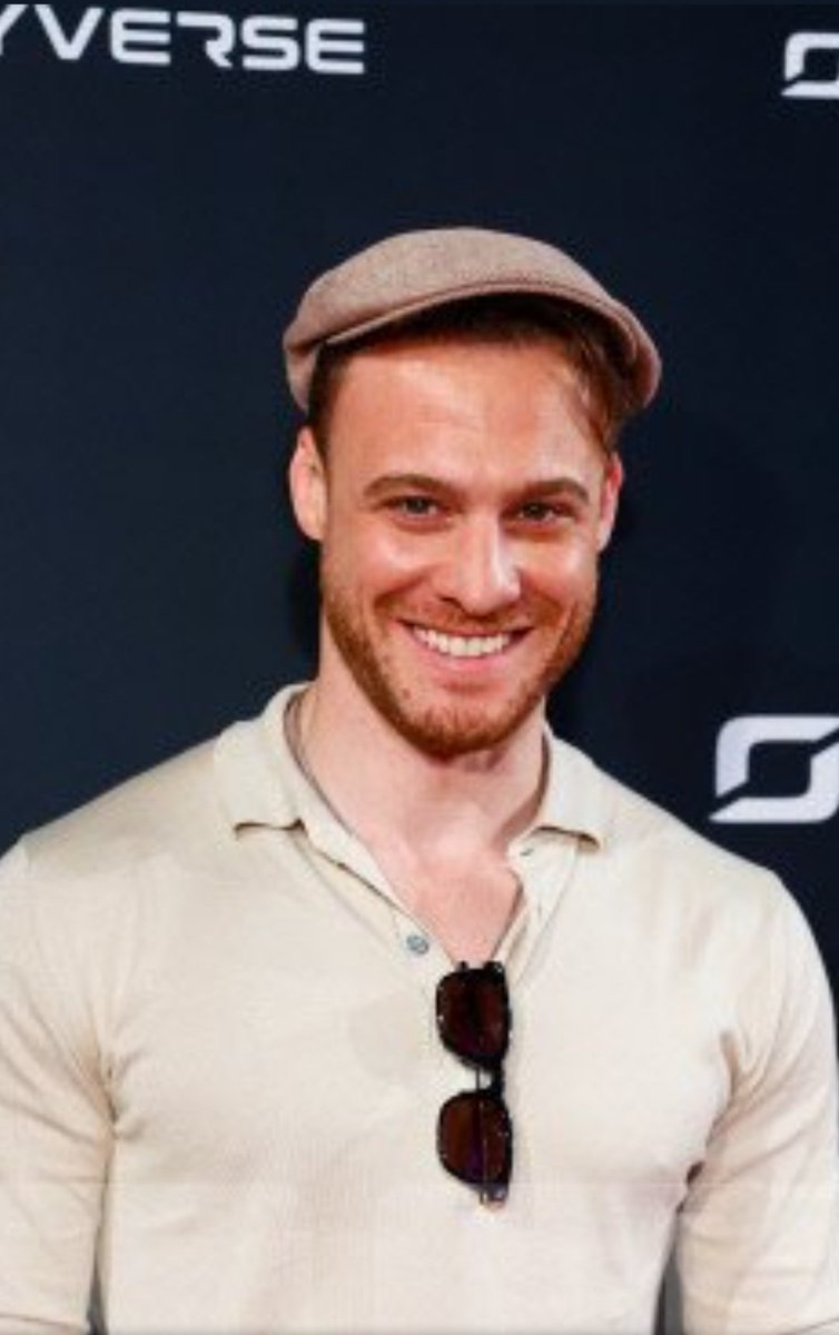 mari_06__'s tweet photo. #TheBürsinOlyverse
@KeremBursin 
È  sempre un piacere vedere il tuo bel viso illuminato da questo meraviglioso sorriso.❤ https://t.co/NlJdXonnP0