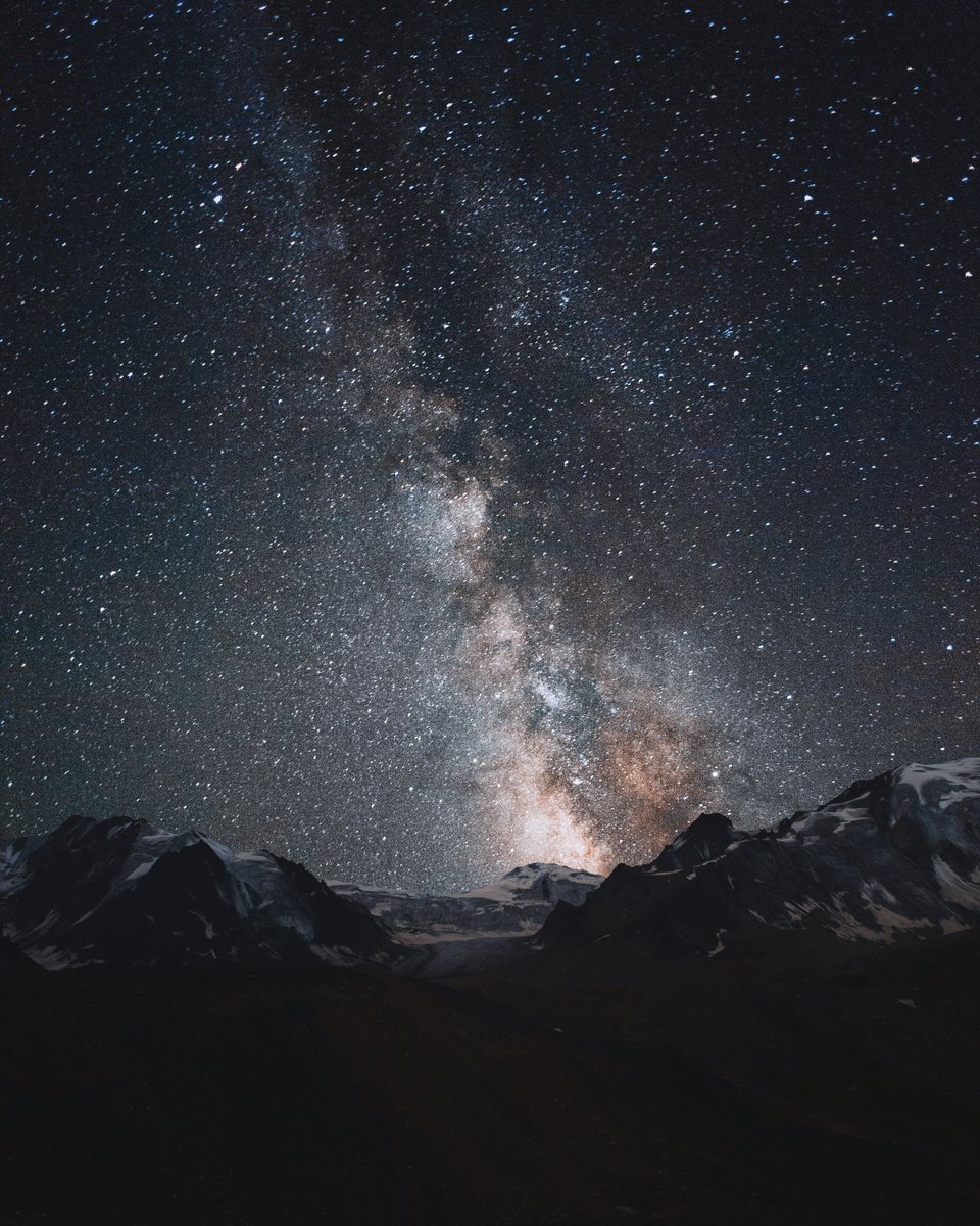 MichaelKudreyko's tweet photo. @sam_yari https://t.co/aF1XlAXJdC

"Heart of the Universe" 0.3 $ETH https://t.co/B4iJIsMYbN