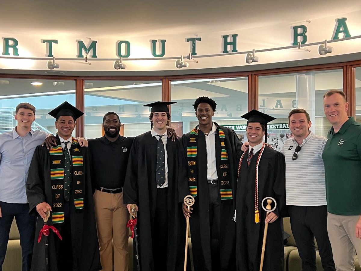 CoachJayTrott's tweet photo. Been processing the last couple of days post graduation but just so proud of @TaurusSamuels @Garrisonwade5 @WesSlajchert. In the great words of @DangeRussWilson, legacy isn’t just something you leave behind, but what you build on everyday. Congrats fellas - keep building ✊🏾🏀🌲 https://t.co/xbIcat44mT
