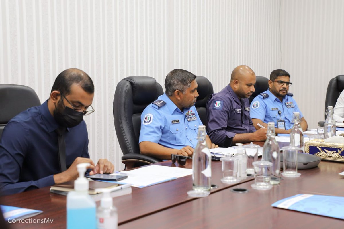 seemajoshi3's tweet photo. With an aim to reduce #overcrowding in MDV🇲🇻#prisons @UNODC_ROSA with support from @StateINL engaged with @CorrectionsMv and other relevant stakeholders to understand the gaps and challenges in the implementation of #noncustodial measures   #TokyoRules #BangkokRules https://t.co/lwCyLApONw