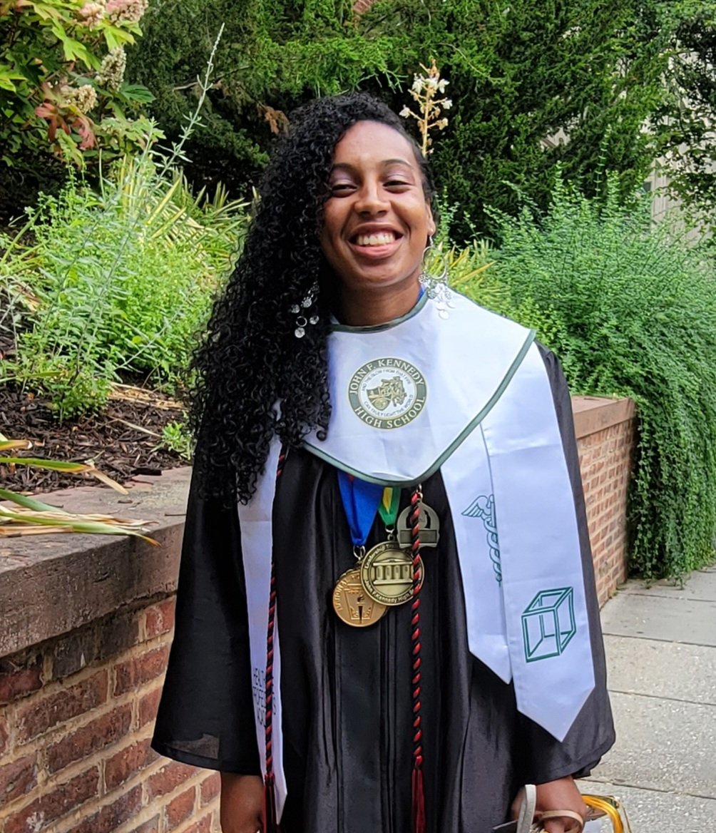 LTIJFK's tweet photo. Congratulations Leinayiah and the LTI graduating seniors! https://t.co/ihWMq9zayO