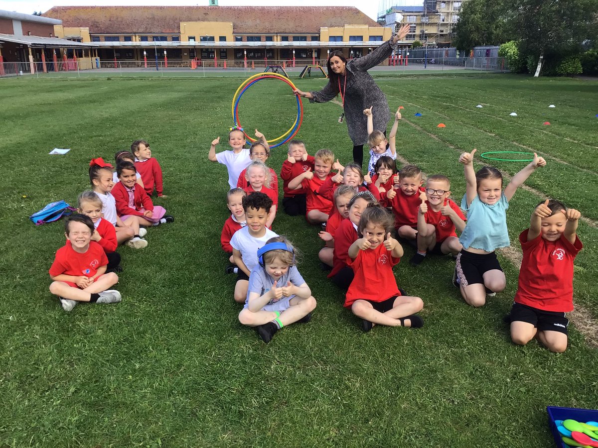 MissMor85589275's tweet photo. RLE practicing for sports day 🏅
@YsgolEmmanuel 
@MrsLEdwards2 https://t.co/pYMTvMigWC