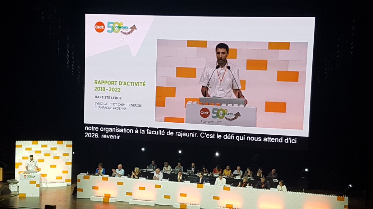 CfdtSceca's tweet photo. 2e jour du #congrèsCFDT ! Le syndicat @FCE_CFDT Champagne Ardenne monte à la tribune pour intervenir sur le rapport d'activités et dessiner le visage de la @CFDT des 4 dernières années https://t.co/N6KMEXgl9h