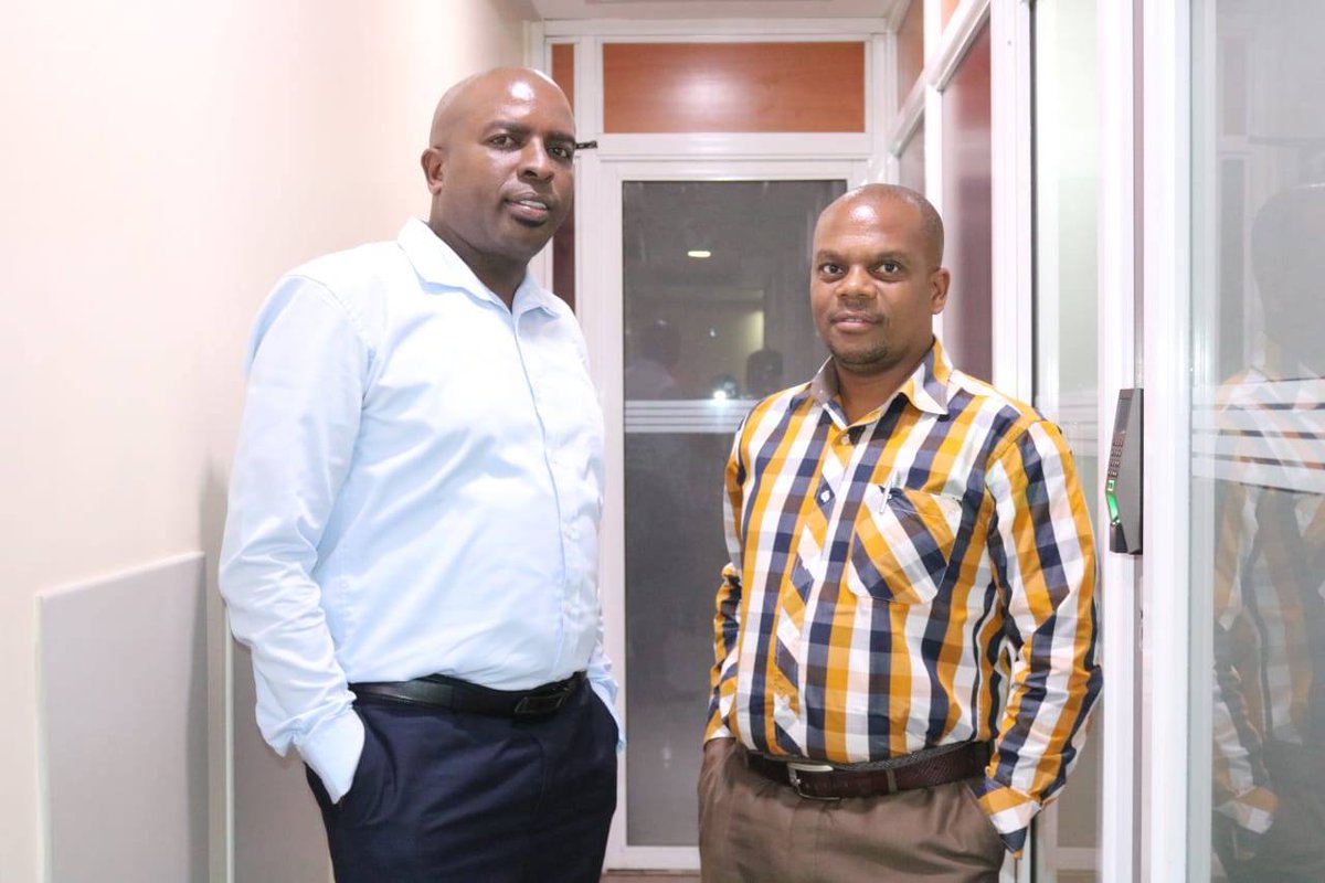 kameme101's tweet photo. Nĩ mathaa ma #HumukaTuesdayEdition na #CombinationYaNguvu nĩyo @mansaimo na @Kattajkatta. We ũrahũmũkĩra kũũ?? SMS 20014 https://t.co/04kB8lCAd6