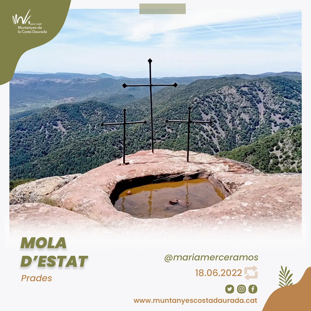 MuntanyesCD's tweet photo. 😍 Una vista privilegiada de @mariamerceramos del poble de Capafons✨, al fons a l’esquerra, des de la Mola d’Estat, 1127 m. 🙌
#muntanyescd #baixcamp #prades #baixcampturisme #natura #capafons #excursio https://t.co/WWw4Q1u5Bg