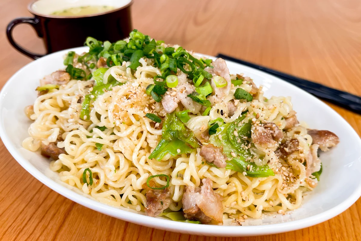サッポロ一番でアレンジレシピ。「究極のしお焼きそば」