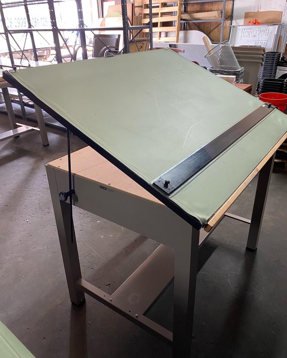 DFSIHOUSTON's tweet image. Mayline drafting tables, commercial grade heavy duty, adjustable top angle, adjustable ruler, 48” wide x 39” deep x 37.5” height #mayline #draftingtable #commercialfurniture #officefurniture #houstontx