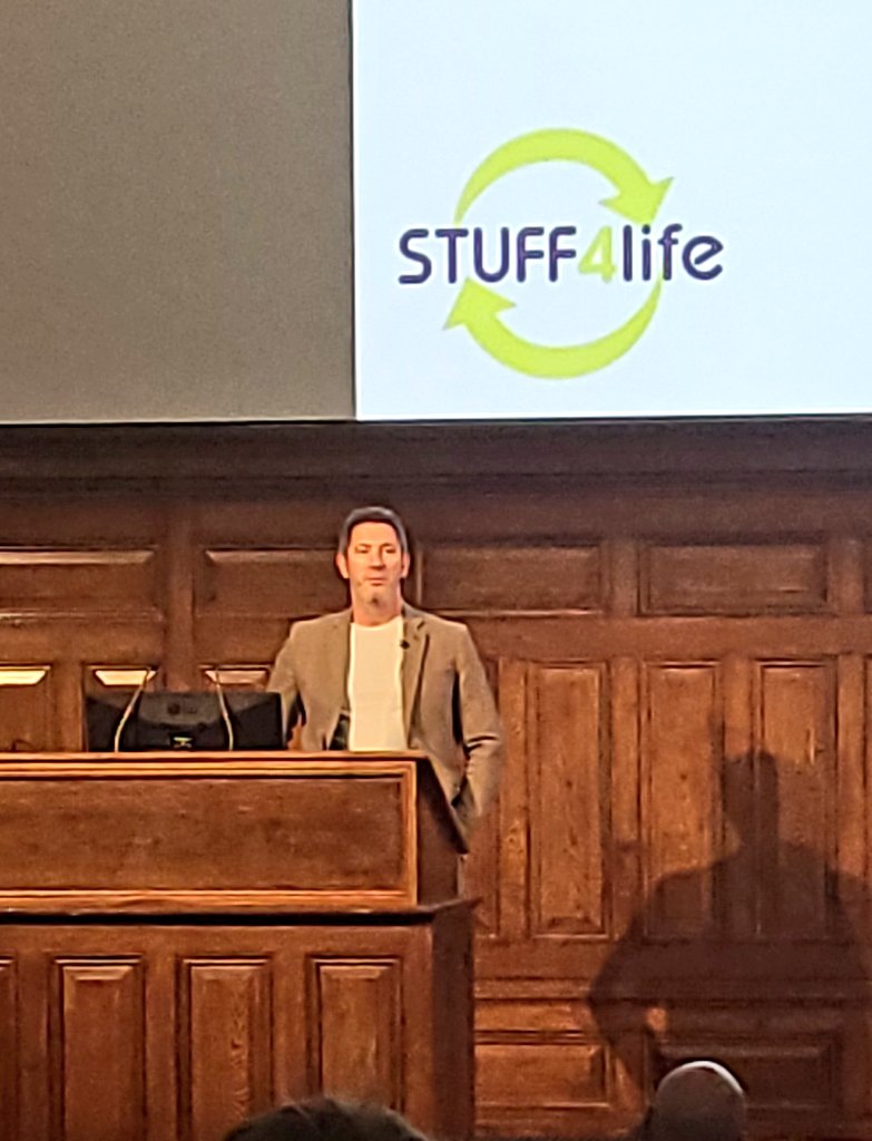 First up in session 3 is @johntwitchen from @stuff4_life talking about the #WasteSectors role in #ProducerResponsibility.
Optimistic that we can 'get on with it'
#RTF22