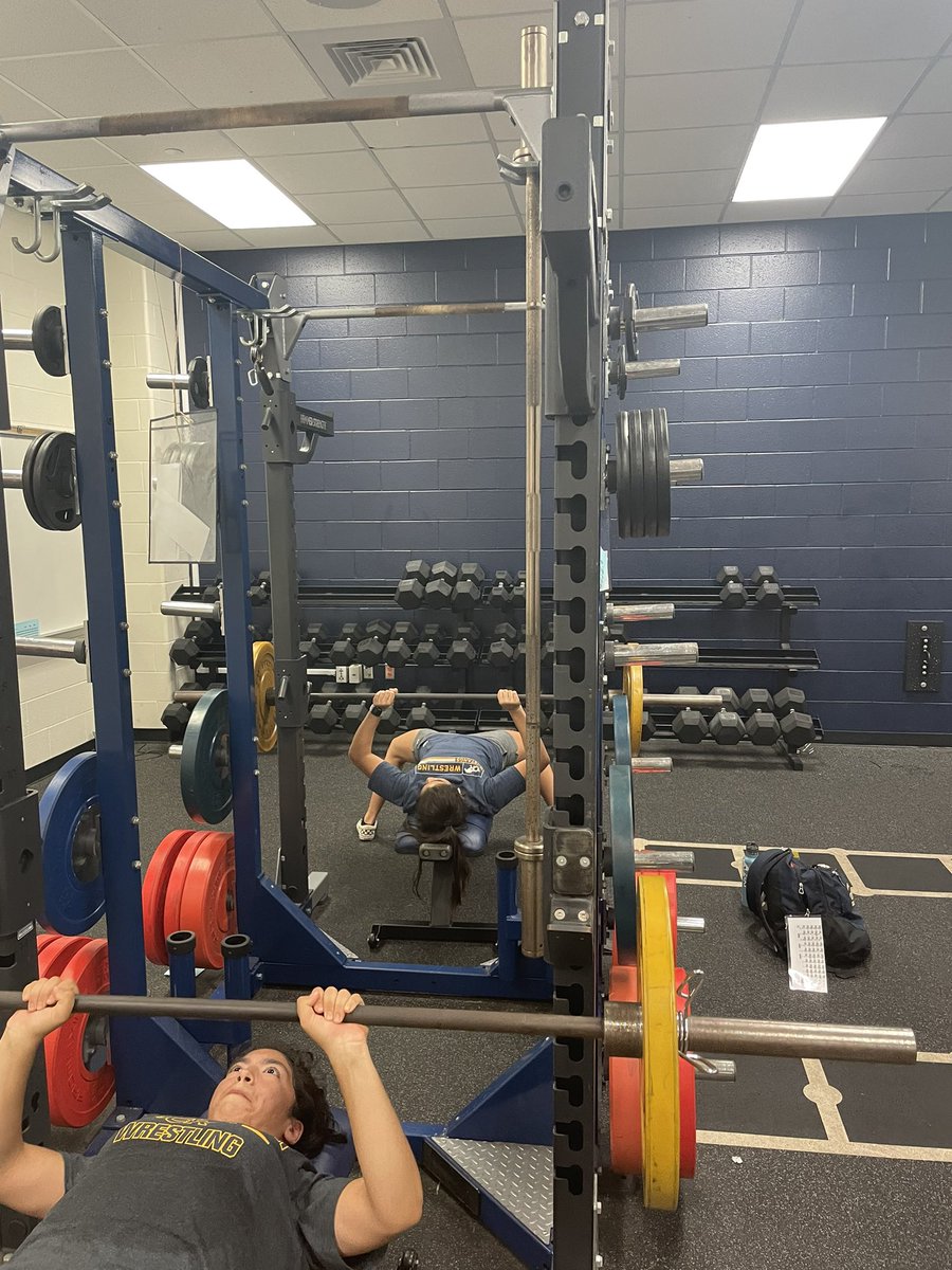 Coach_Herbst's tweet photo. Day 6
⚽️🎾🏀🏐🏈⚾️🥎🤼♀️🏊♂️🤽♀️
#CampsatRanch22
#SpreadtheBlue
#AEF https://t.co/4bTmWtUE3R