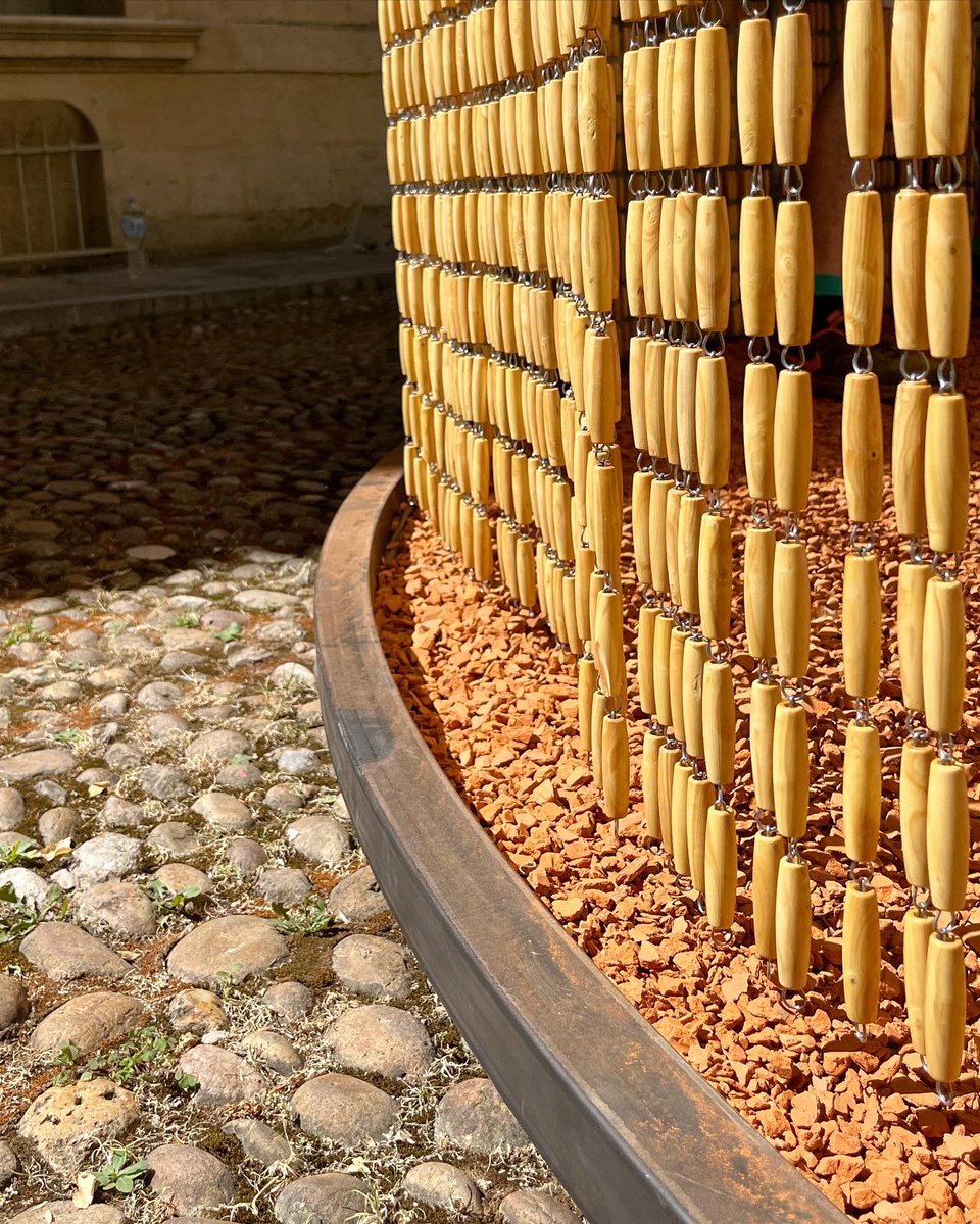 LisaBarrAvel's tweet photo. @FAV_34 
Installation Le château de cartes de B.O

#favmtp2022 #architecture #montpellier https://t.co/StLUWKwuFc https://t.co/fdyEAMYc08 https://t.co/IvPgJYYLUM