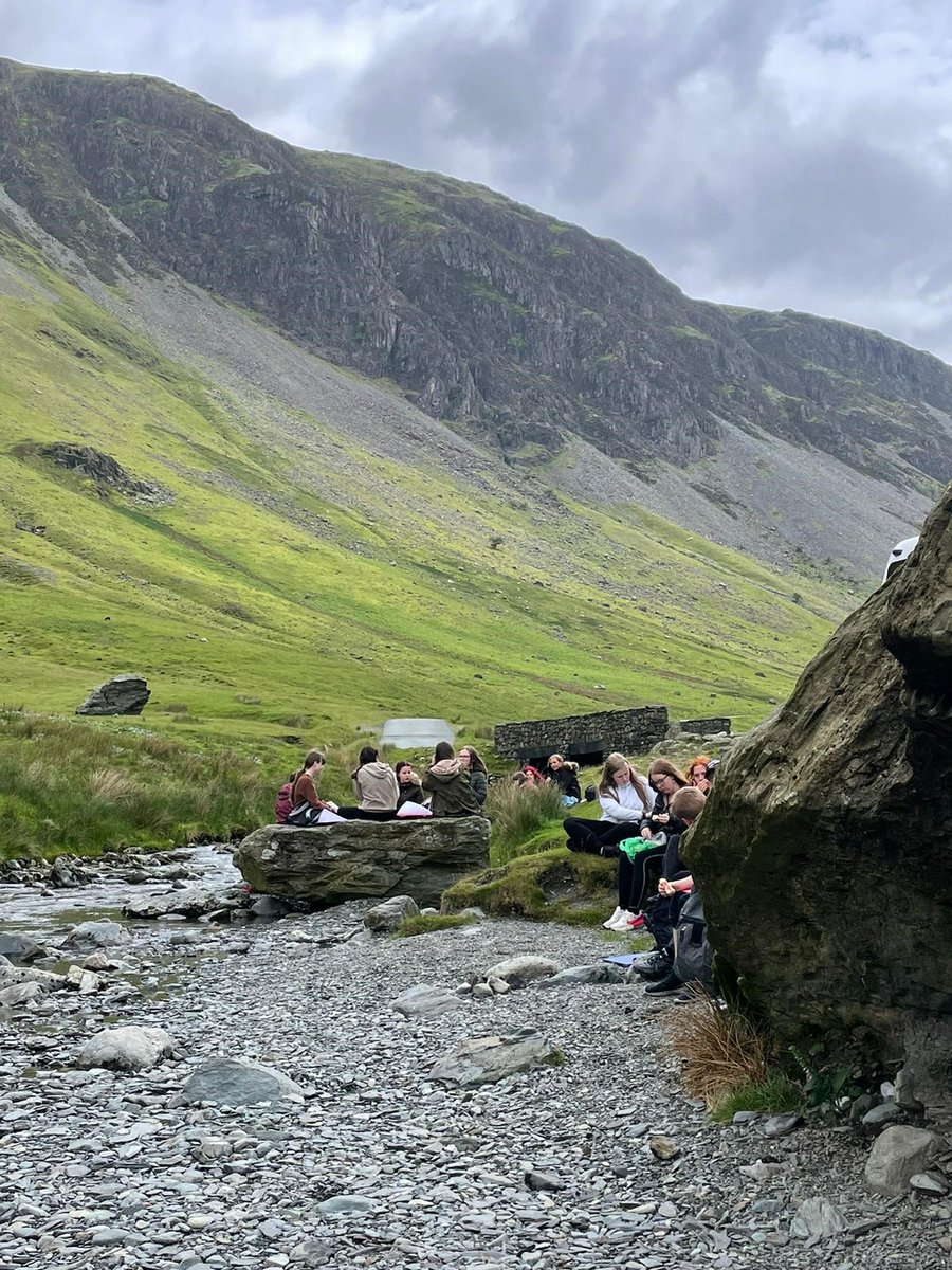 StBenedictsHS's tweet photo. Some of our GCSE Geographers took part in another field trip yesterday, this time to Gatesgarthdale Beck 🌎 https://t.co/LIV5wq5Nm3