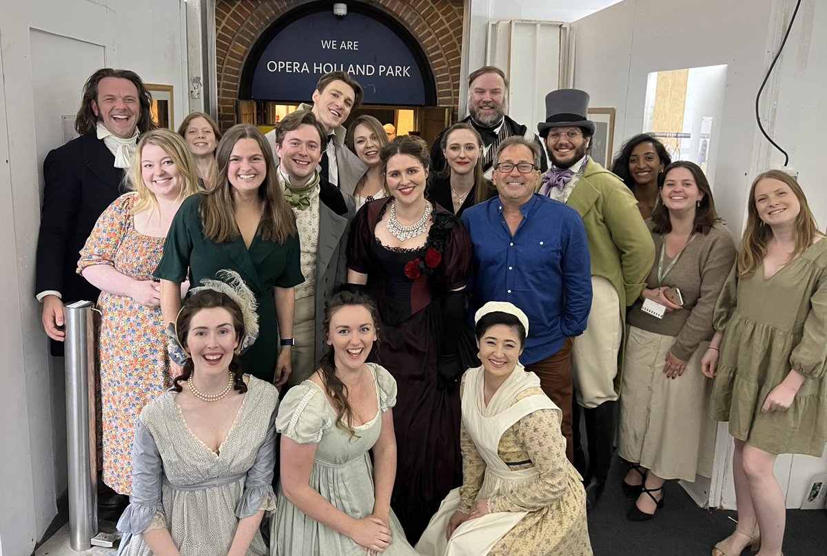 Fabulous night with the #OHPYoungArtists <a href="/operahollandpk/">Opera Holland Park</a> last night. #OHPOnegin Hannah, <a href="/Emma_L_Black/">Emma Black (Lander)</a> <a href="/lucyanderson91/">Lucy Anderson</a> <a href="/RoryMusgrave/">Rory Musgrave</a> @uandwhatmonarmi <a href="/JulietHague/">Juliet Hague</a> <a href="/AnnaCooperMezzo/">Anna Cooper</a> @EmilyHodko, Henry, Philip, Jack, Alina <a href="/mfoulger/">Monique Foulger</a> <a href="/Miriam_Verghese/">Miriam Verghese</a> Imogen, Megan &amp; Konrad.