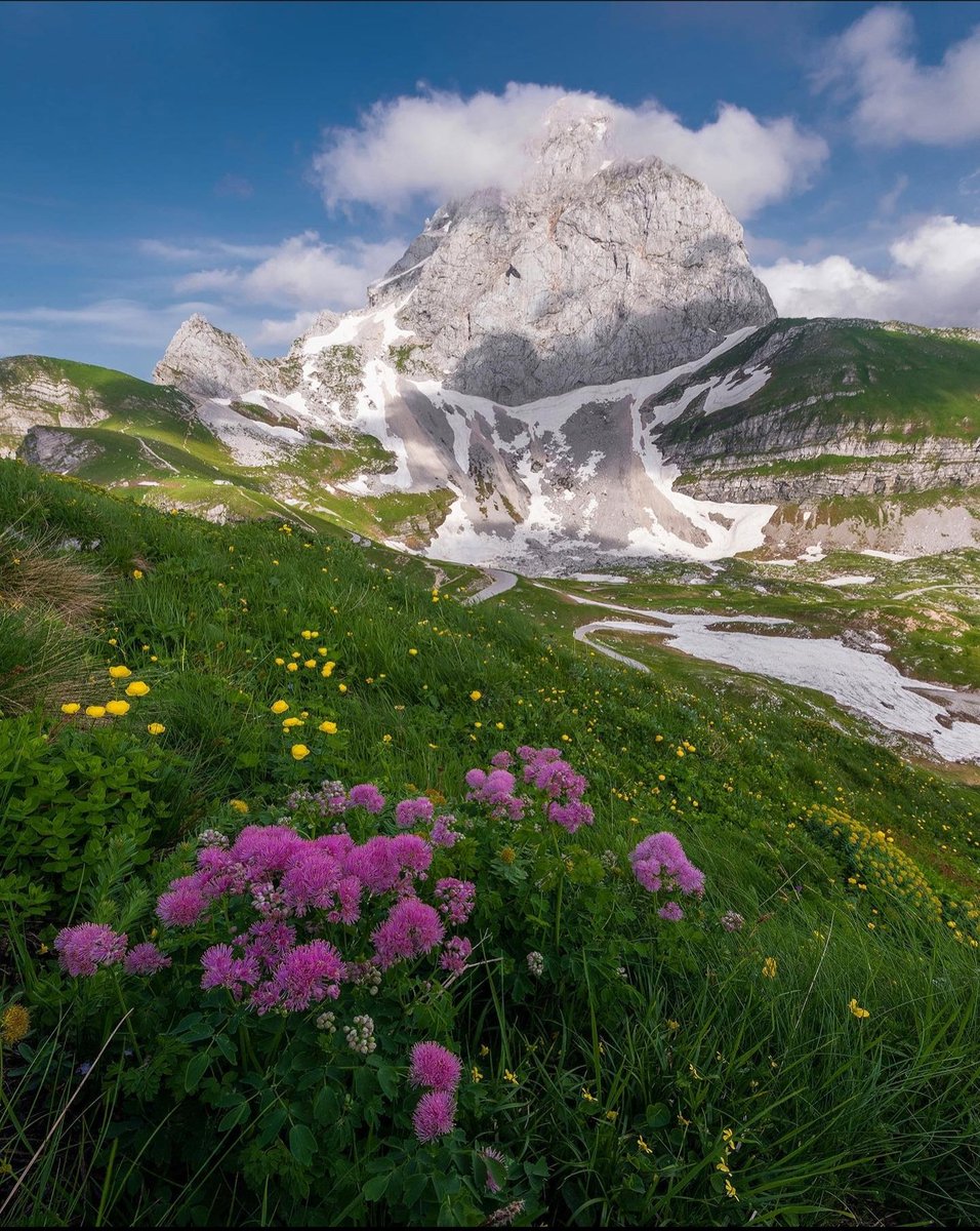 Mount Mangart in Julian Alps by  @Dreamy_Pixel