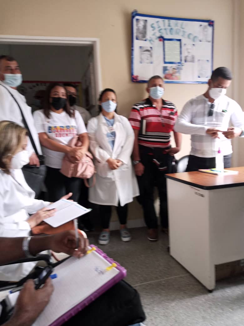 Funcionarios de la Dirección Nacional de la Misión Médica Cubana en #Venezuela, realizan supervisión al CDI Sefar, Distrito Capital.

#CubaPorLaVida #CubaViveEnSuHistoria #CubaCoopera #Cuba