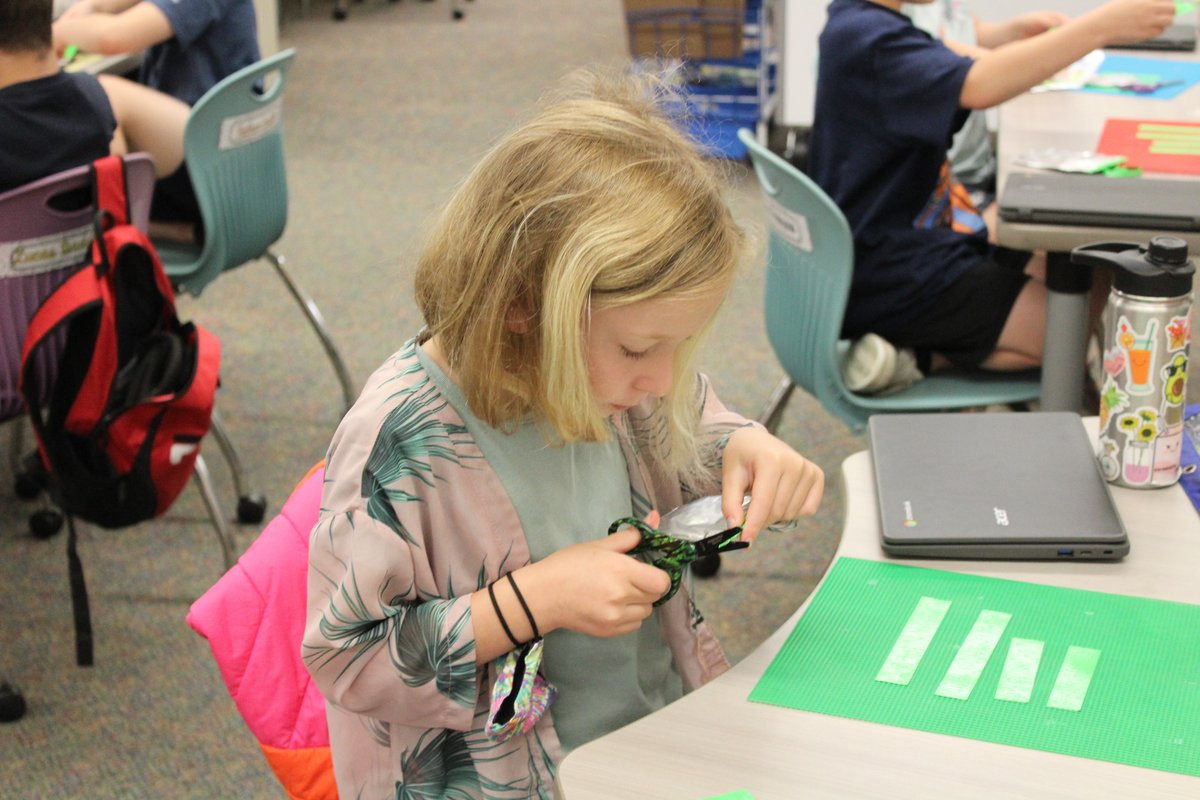 LCDUOhio's tweet photo. We provide educational classes and site tours during the school year, like here @mentorschools, but can provide educational classes to groups year-round. Call 440-350-5766 to schedule a class for your group. https://t.co/Mjp6vKeakG