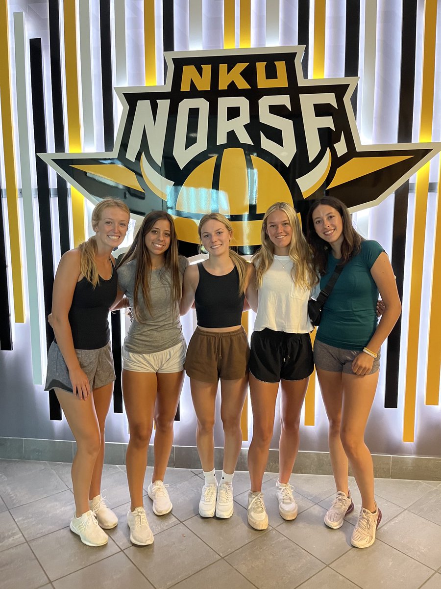 Great to have 5 of our incoming freshmen (and their mom’s as well😀) on campus today! #NorseUp