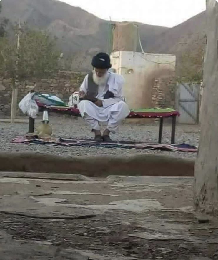 OryaMaqboolJan's tweet photo. مولانا محمد خان شیرانی کا گھر ، ان کی درویشی اور مولانا فضل الرحمان کا لائف سٹائل ۔ پرواز ہے دونوں کی اسی ایک فضا میں https://t.co/qRYhfzFbXQ