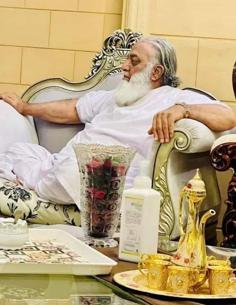 OryaMaqboolJan's tweet photo. مولانا محمد خان شیرانی کا گھر ، ان کی درویشی اور مولانا فضل الرحمان کا لائف سٹائل ۔ پرواز ہے دونوں کی اسی ایک فضا میں https://t.co/qRYhfzFbXQ