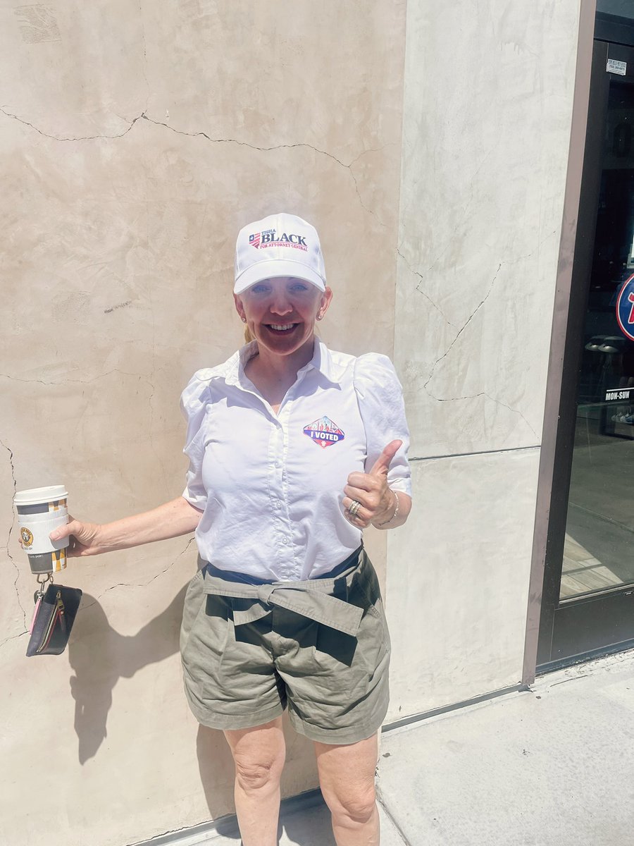 TishaBlack's tweet photo. Get out and vote today!🐘🇺🇸🐘 #BetOnBlack https://t.co/lY3KgZXJ9s