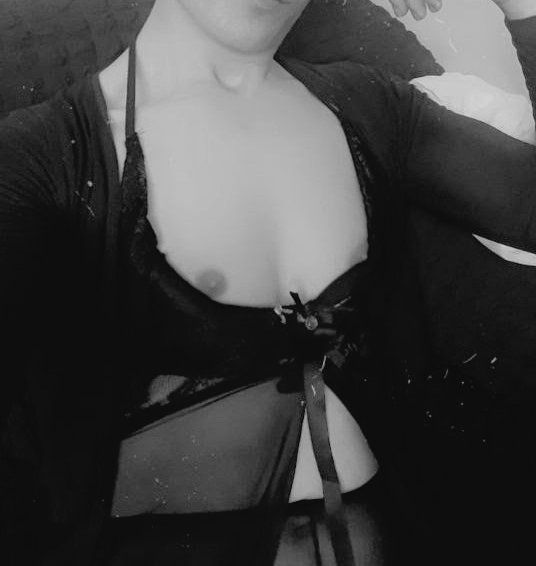 Cd ap Bagcılar Günesli 25 yaş yar yok 05364848716 wahtsaap yaz