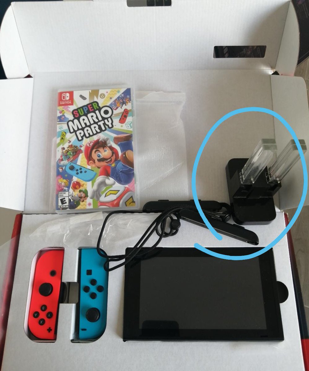 xuxoramos's tweet photo. 🐾🐾🐾¡𝗥𝗜𝗙𝗔 𝗖𝗢𝗡 𝗖𝗔𝗨𝗦𝗔!🐾🐾🐾
Estamos rifando este Nintendo Switch 2017 para comprar desparasitantes y enviarlos a refugios y rescatistas en Qro, Torreón, EdoMex y CDMX. Son 20 boletos de $400 pesos. Nos ayudan con uno, o compartiendo, plz? https://t.co/UzVlHL0Mw0 https://t.co/zRmgMeegJs