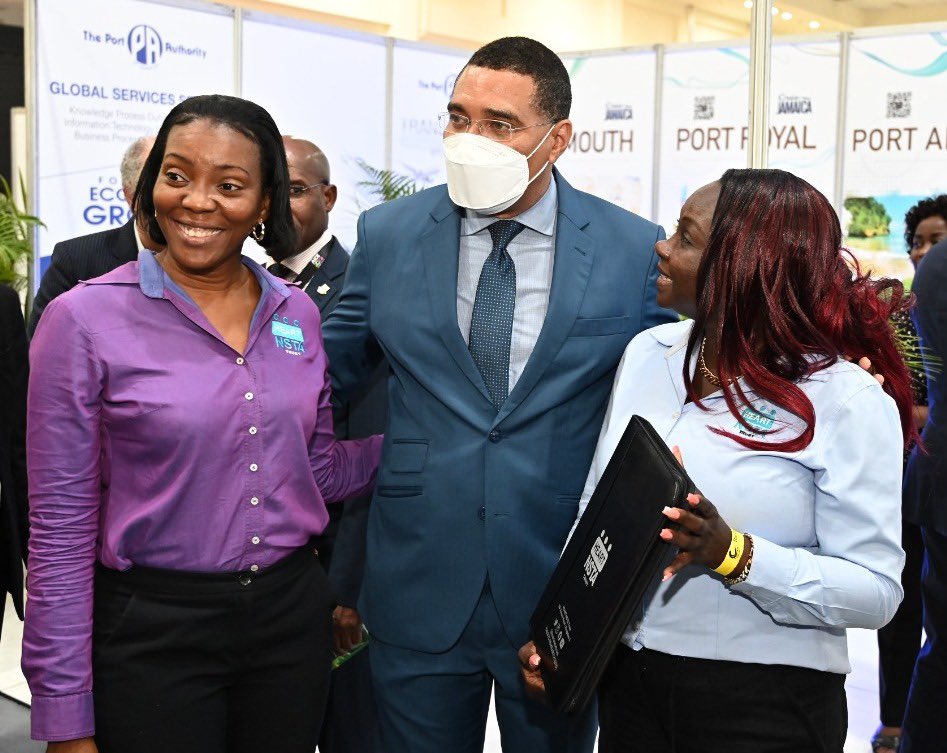 heartnstatrust's tweet photo. Prime Minister, The Most Honourable Andrew Holness with members of the HEART/NSTA Trust team at the AICE Conference 2022 @OPMJamaica @aiceja22 
@MIIC_Jamaica @AndrewHolnessJM 
 #HEART #FZO #AICE https://t.co/71CWb5NE8L