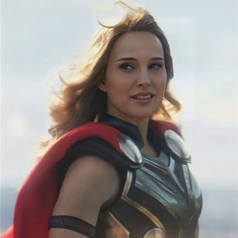 rhaenapadme's tweet photo. she’s kinda iconic https://t.co/YA5RuX7ZUP