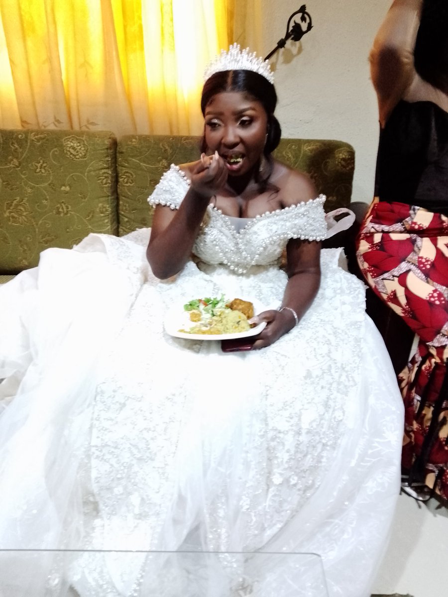AbrahamPon1's tweet photo. And the 👰 Bride said I LOVE EVERYTHING
#Respon_Catering_Servive https://t.co/qcFcJdN6Jm