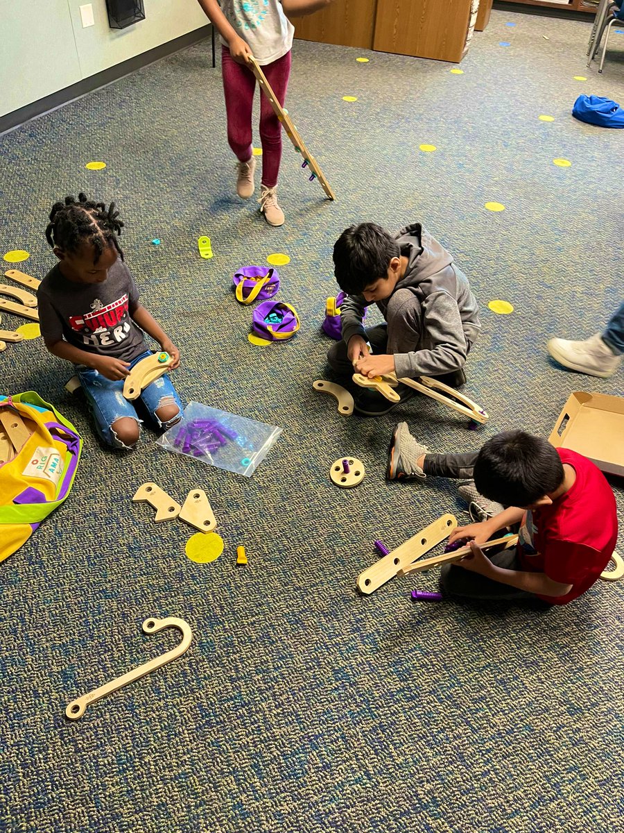 MrsMastenWLE's tweet photo. Such a fun day of learning! We got to meet a real Engineer and hear about how he gets to be creative and solve problems everyday. Then we got to put our own creativity into action with makerspace activities! #wearewayne #summerschool https://t.co/APcR5yPw3U