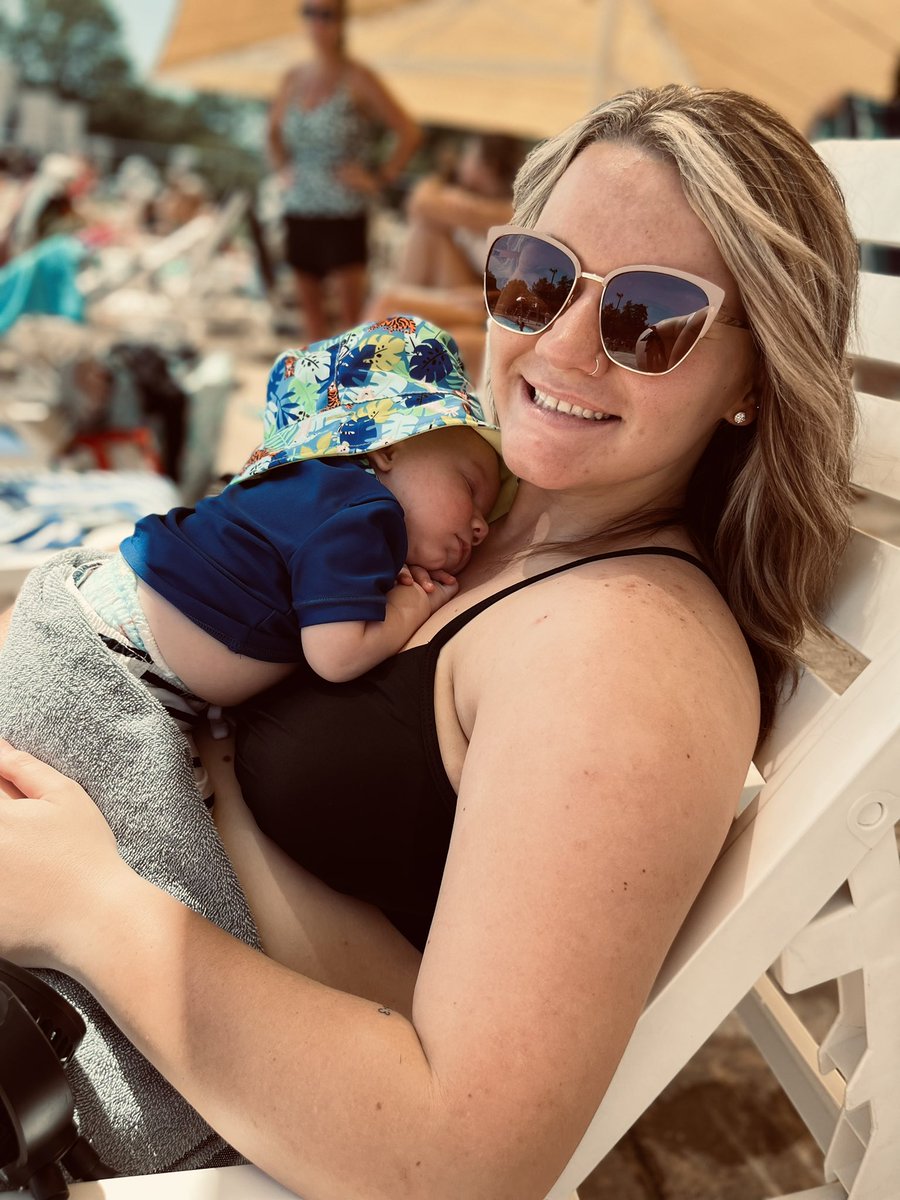 allitay99's tweet photo. Sun’s out, Kooper’s out 😴🤍 https://t.co/IS3TIfKefU