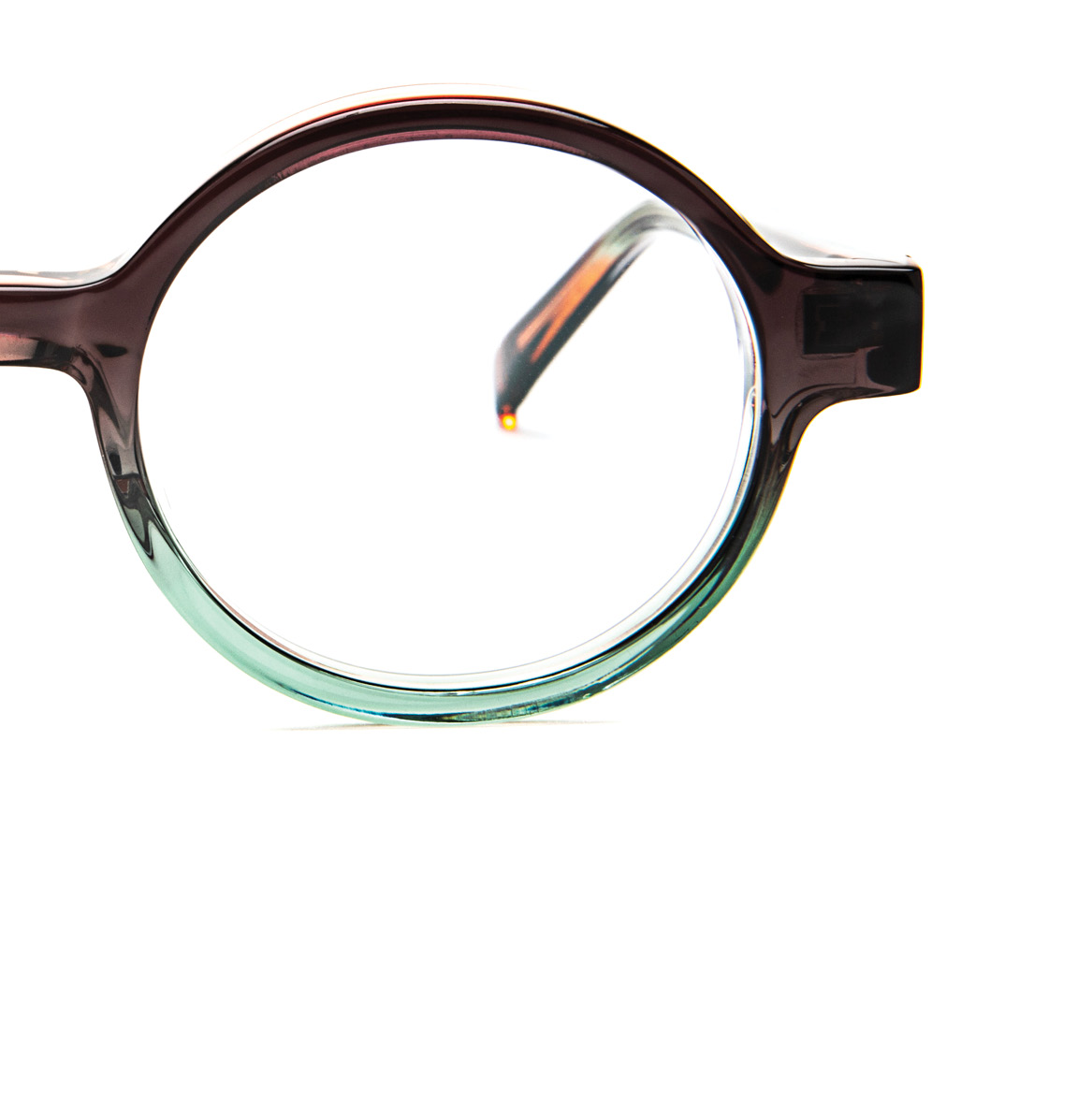 Bevel is popping in next week!

Meet our brand rep, Narisa, who will be in our store with Bevel collections galore starting at 10:30am next Thursday, June 23.

Stop in to admire @Bevelspecs new designs, or to simply say hello.