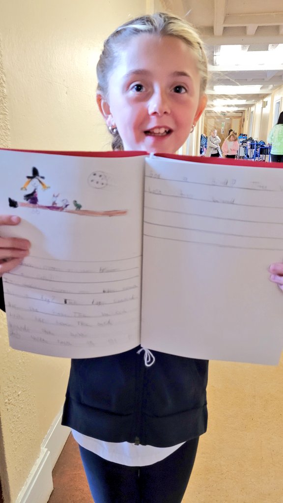 Mrs Tulloch tweet media