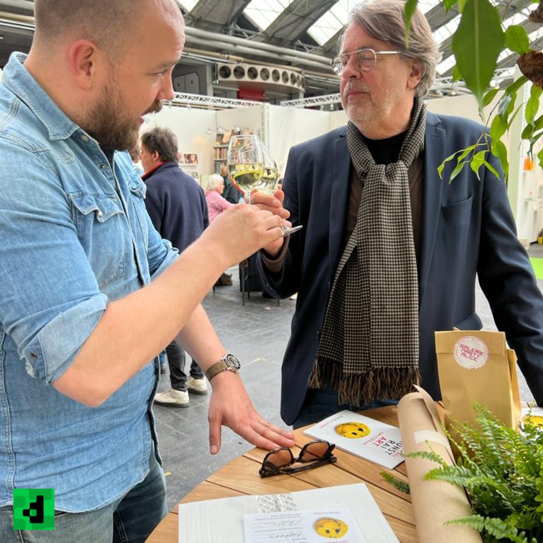 dutch_nft's tweet photo. Together with @galerie.studio.drop we were at @kunstrai, to get inspired, talk about what we do and have fun. ๐ผ
#dutchnftdrops #art #digitalart #artist #opensea #cryptoart #raredigitalart #digitalcollectibles #utrecht #kunstrai #studiodrop https://t.co/6dGaG3cb7z