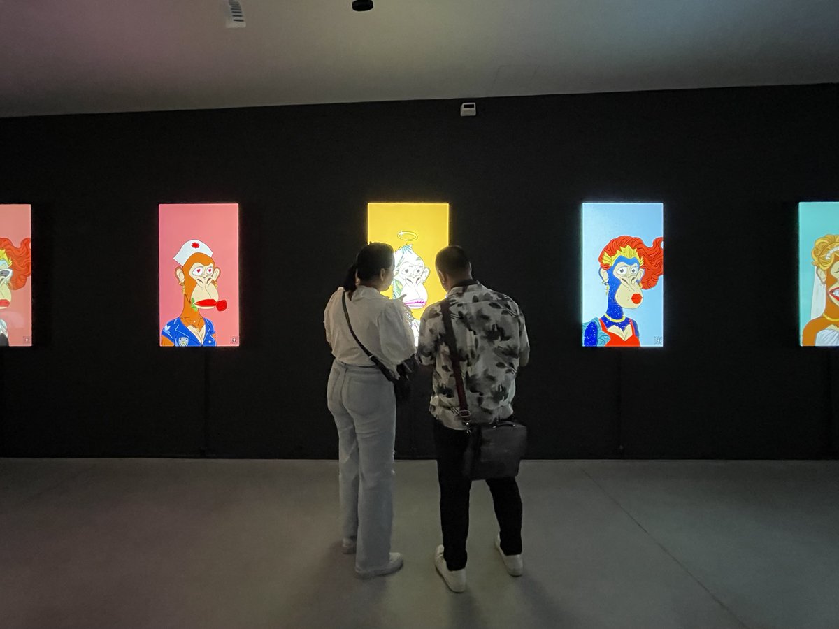 DApeWives's tweet photo. The grand opening of “Tomorrow” exhibition at a leading museum in Israel 👀🎨
144 DAWs exhibited alongside well known artists such as Van Gogh, Kandinsky and others.
The exhibition will run until October and is expected to attract more than 100K visitors!
#DAWexhibition #NFT https://t.co/yn4rykPzTN