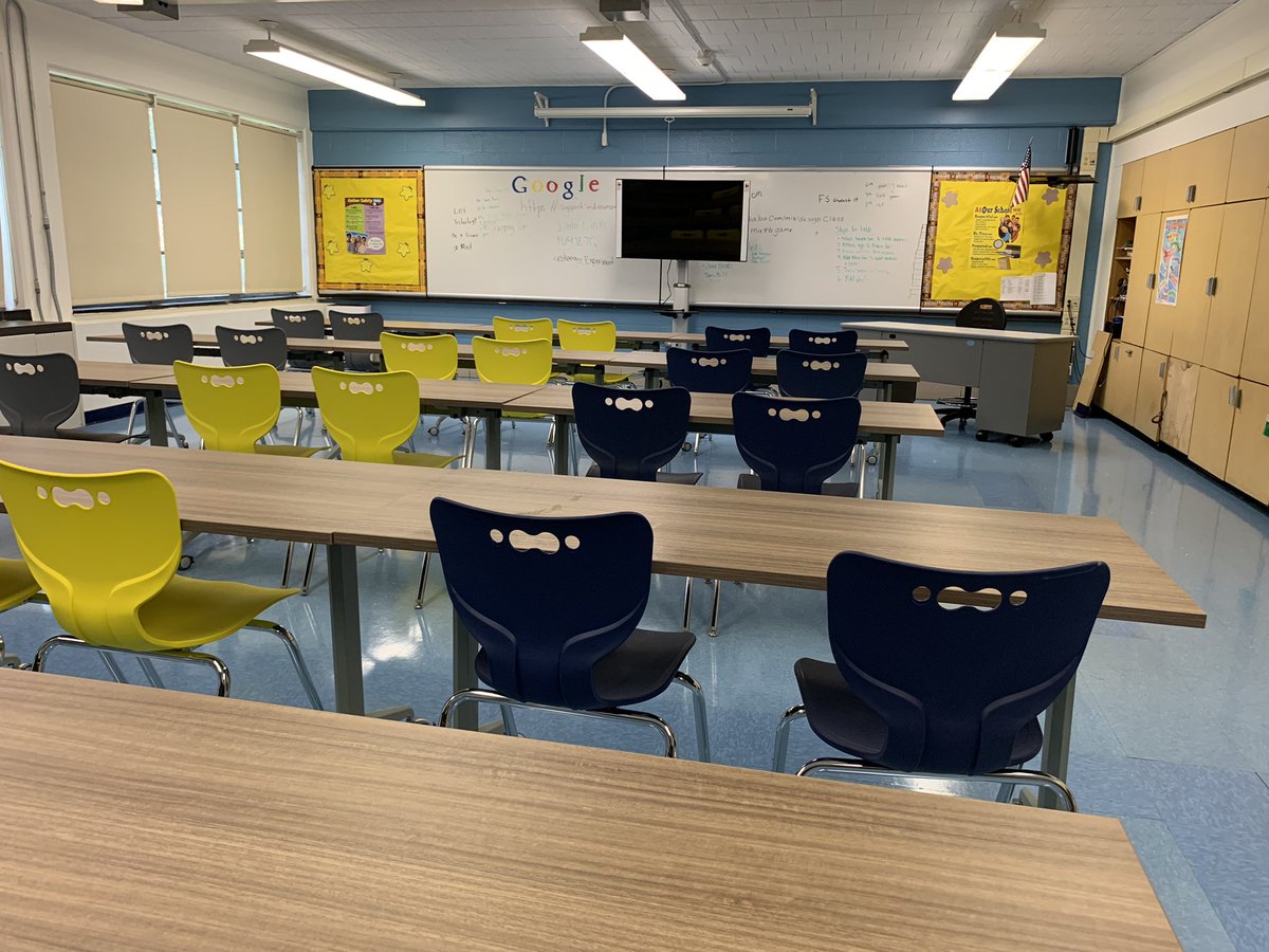 FSEMS95Bmore's tweet photo. I’m a couple days late but I couldn’t pass up the opportunity to thank @Ravens and @HeartofAmericaF for their generosity. The transformation of several of our learning and recreation spaces is AMAZING! #grateful #KindnessMatters https://t.co/NzmdbKGofc