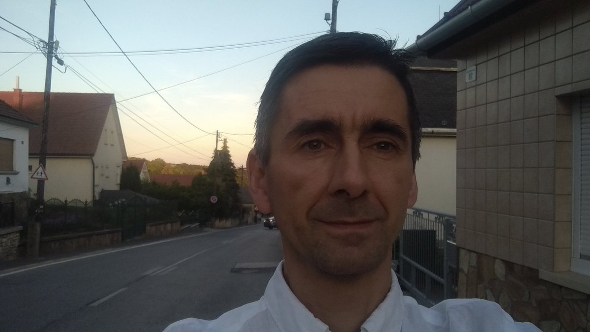 AttilaTurzo's tweet photo. Today is the 293rd day when I am running for the Chess Grandmaster(GM) title. #GMrunning https://t.co/YABo6EHFOl