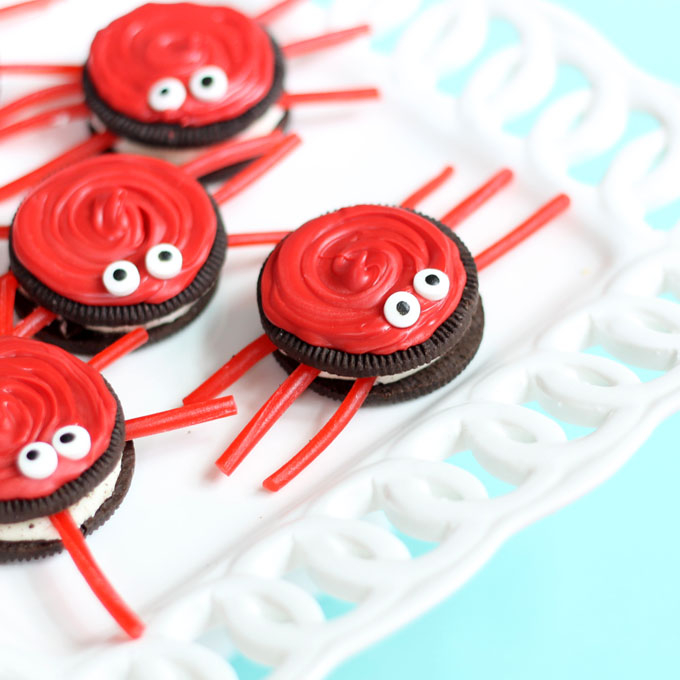 DecoratedCookie's tweet photo. #SummerCookies... Oreo crabs! Easy peasy to make.
https://t.co/IrCUSCTasJ https://t.co/QH4vCbpogG