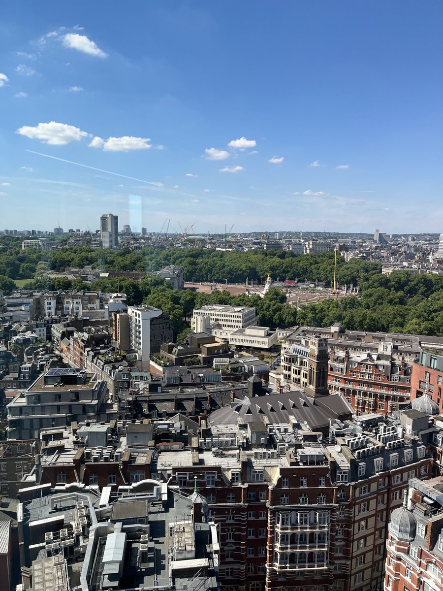 danni_brear's tweet photo. Excellent view from today’s office courtesy of ⁦@SimonDJones⁩ and lovely to catch up with and meet fellow ⁦@LGcomms⁩ Exec members new and ‘old’ alike! https://t.co/KCvaXcWnsw