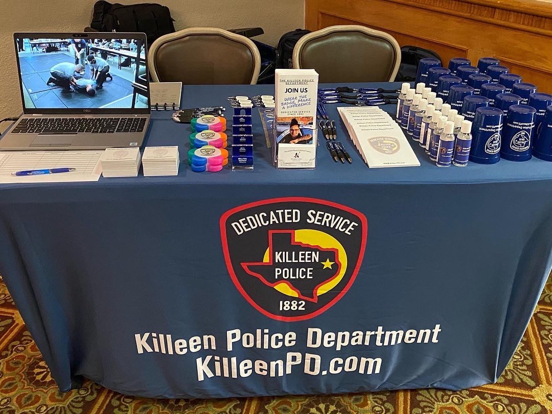KilleenPD's tweet photo. Ofc. Y. Kim and I are at the Fort Hood MEGA Carreer Fair looking for potential applicants wanting to join the Killeen Police Department. Here goes to happy hunting! https://t.co/nkWcy4CdJB