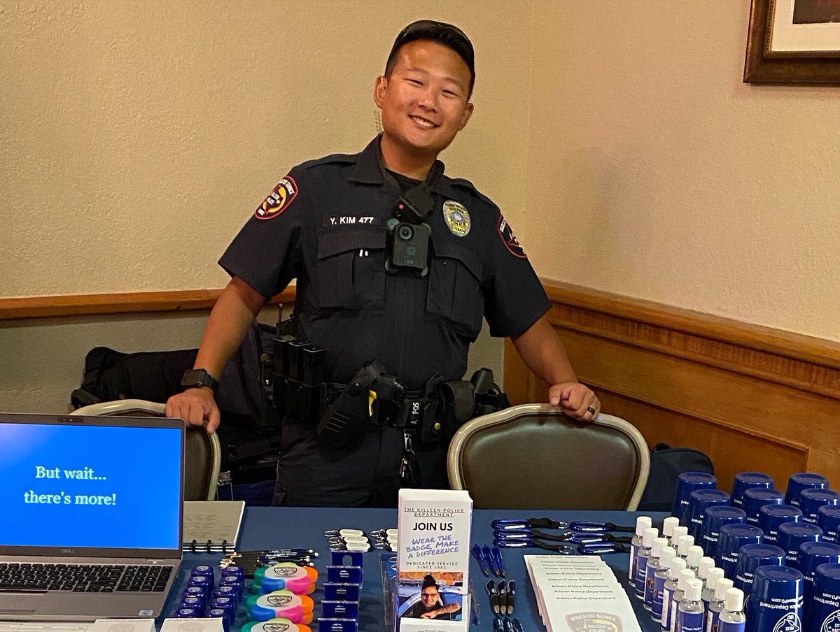 KilleenPD's tweet photo. Ofc. Y. Kim and I are at the Fort Hood MEGA Carreer Fair looking for potential applicants wanting to join the Killeen Police Department. Here goes to happy hunting! https://t.co/nkWcy4CdJB