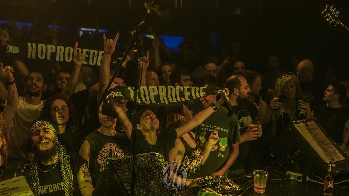 losNOPROCEDE's tweet photo. Noprocede sois vosotrxs.
.
Gracias 🔥
.
📸 @AMakedaMk
.
#Noprocede #Komodoff https://t.co/39BrpWGnai