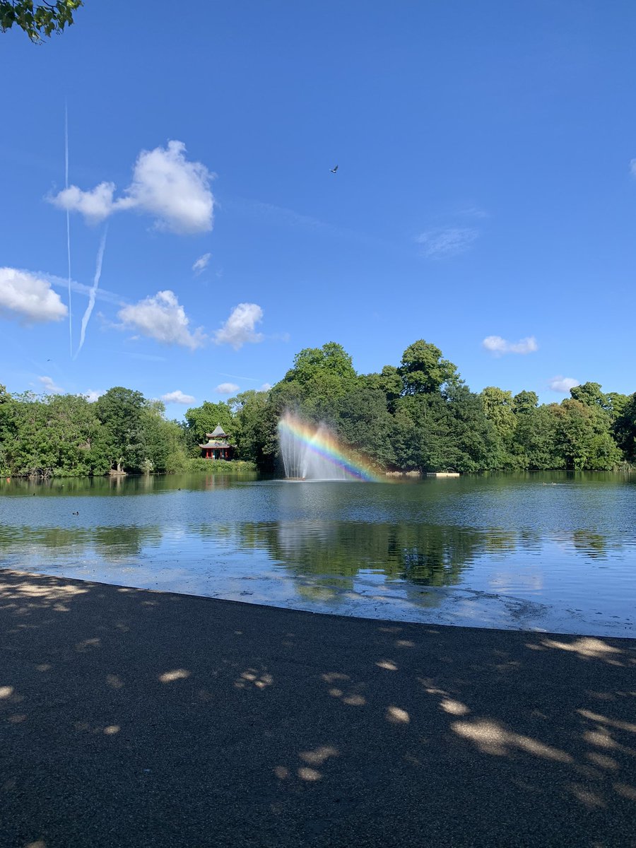 romfordrunner's tweet photo. More #rainbow seen on my #run #ukrunchat 🌈🤩 https://t.co/HIBUJVGgoV