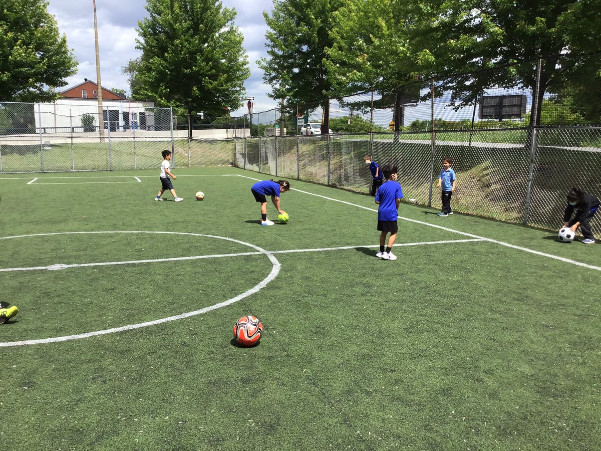 MsSpecksClass's tweet photo. Mr. E taught us some soccer drills outside!  Piura next #physed teacher, perhaps!  #TeachtheTeacher https://t.co/k1Vmn7kwrW