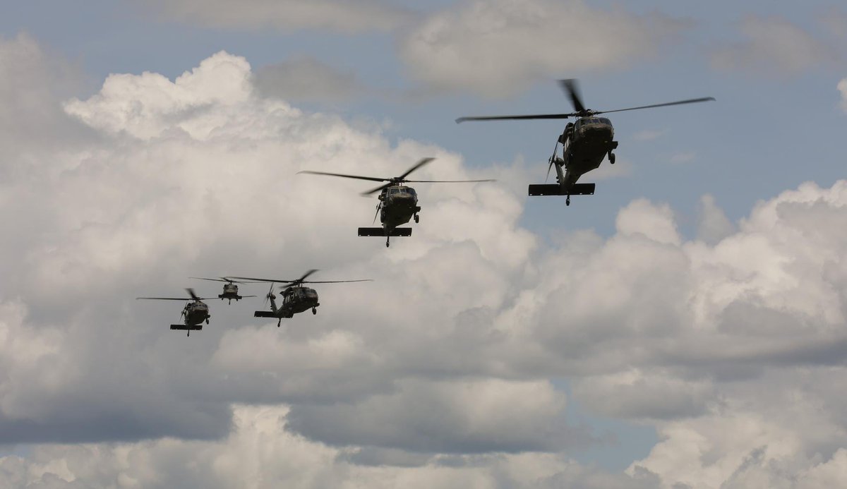 GeorgiaGuard's tweet photo. Georgia National Guard Soldiers from 1st Battalion 121st Infantry tactically loaded onto UH-60 Black Hawk helicopters for air transportation to their areas of operation in advance of the Exportable Combat Training Capability (XCTC) exercise this month. #XCTC https://t.co/fc7jAeSf90