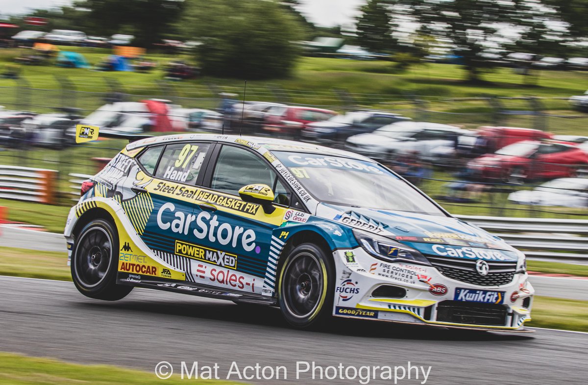 MatActon's tweet photo. Got a stiff one there boys! @ashhandracing @RickyCollard #BTCC https://t.co/msvq9zQCiw