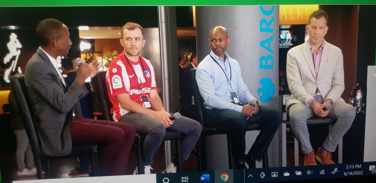 joefav's tweet photo. "#NFT & #crypto space in last yr for many teams was a $$ grab. No one was going to walk away from $$. Teams, leagues that will benefit from learnings are ones who took time to educate & look longterm." Scott Lawin @CandyDigital #sportsbiz #sportstech #gaming #SportiConference https://t.co/0pAUaCMQPu