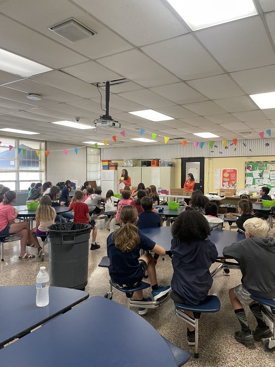 blair_mill's tweet photo. Blair Mill having its 3rd annual day of service! Teaching our kids how they can also be members of the community by volunteering in so many different ways! #StepUpandGive https://t.co/yDkEhRrlG2